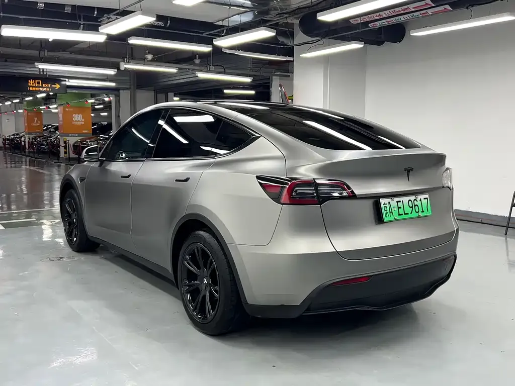 Tesla Model Y — фото 4