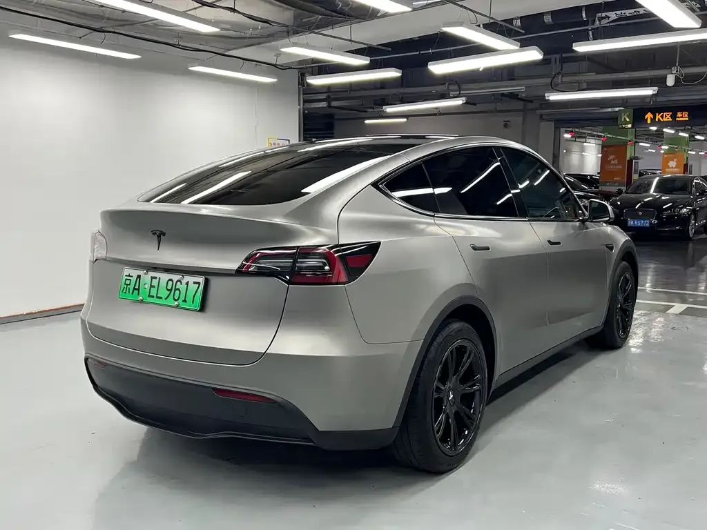 Tesla Model Y — фото 7