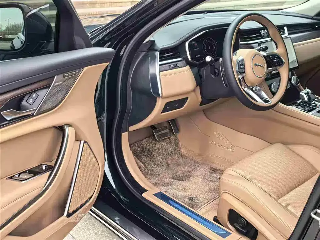 Jaguar XFL 2025 из CN, фото 3