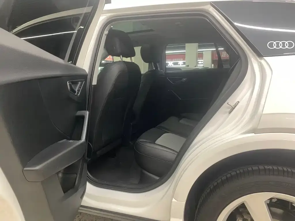 Audi Q2L 2021 из CN, фото 3