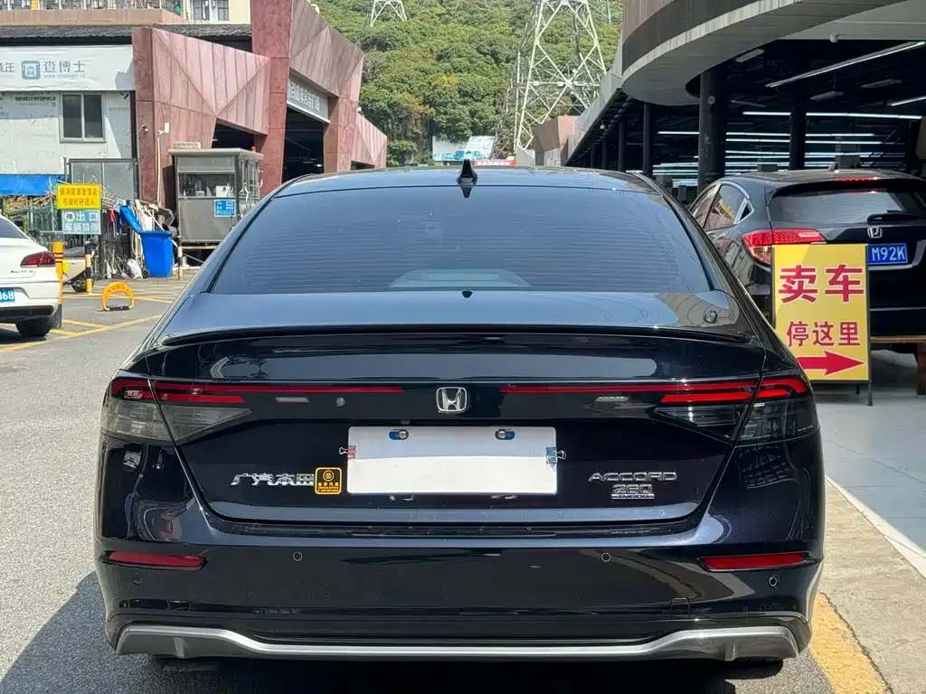 Honda Accord — фото 4