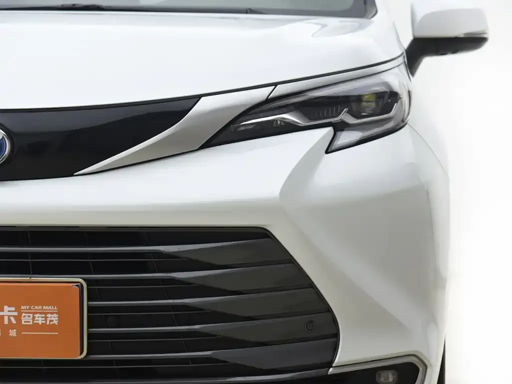 Toyota Sienna 2023 из CN, фото 7