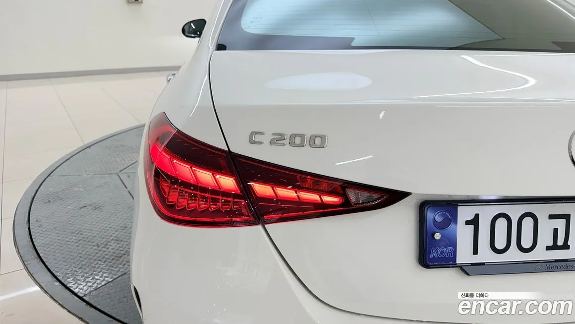 Mercedes-Benz C-Class 2025 из KR, фото 2