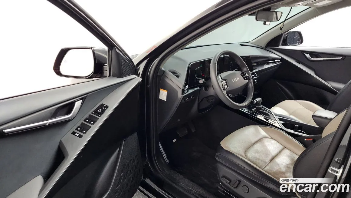 Kia Niro — фото 10