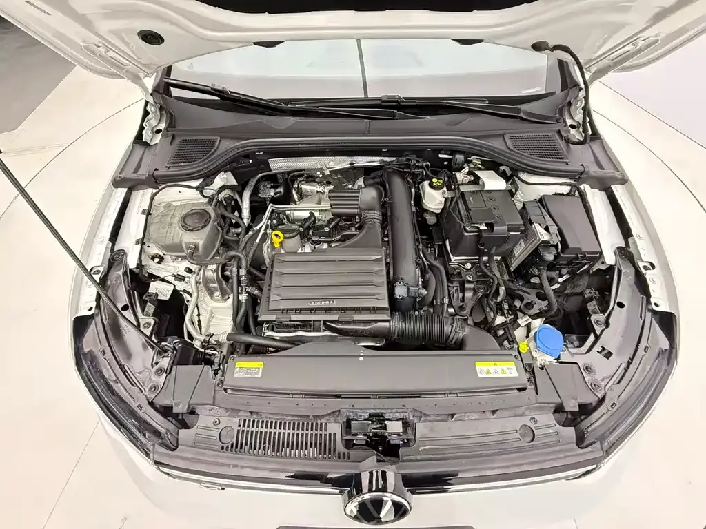 Volkswagen Golf 2021 из CN, фото 7