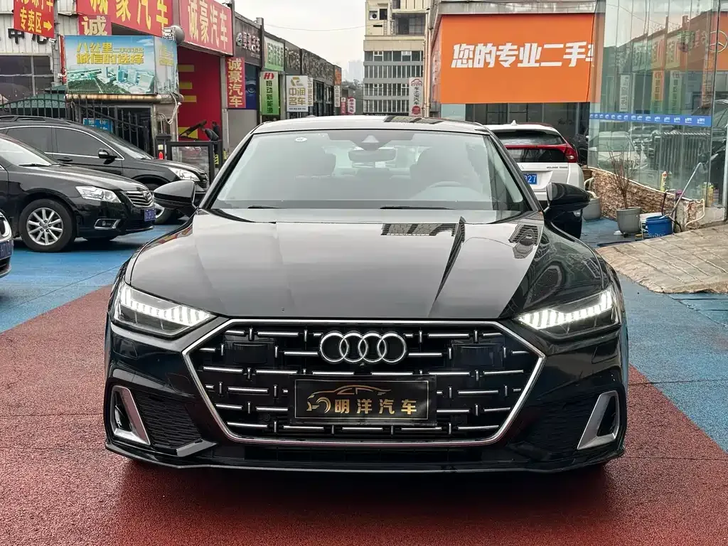 Audi A7L — фото 9