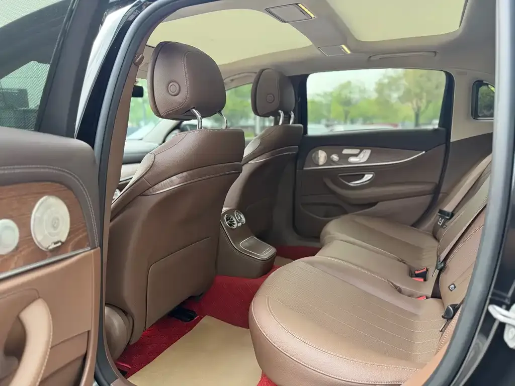 Mercedes-Benz E-Class 2021 из CN, фото 4