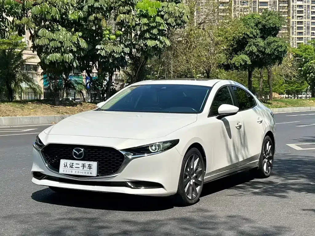 Mazda 3 Axela 2023 из CN, фото 1