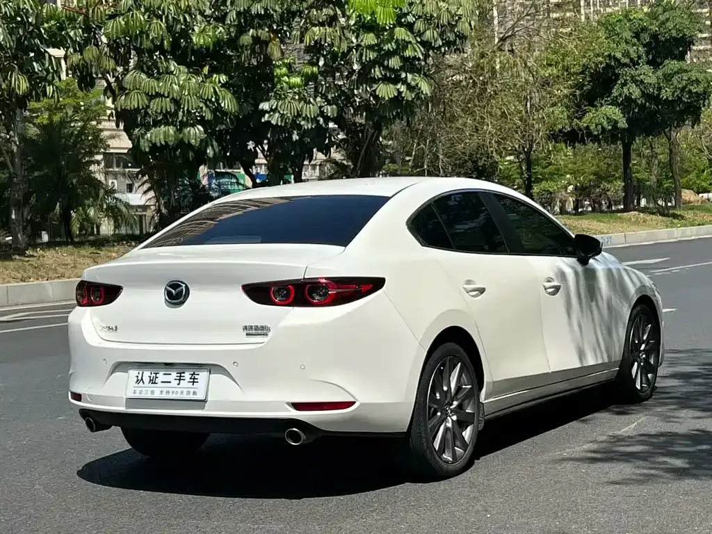 Mazda 3 Axela 2023 из CN, фото 9