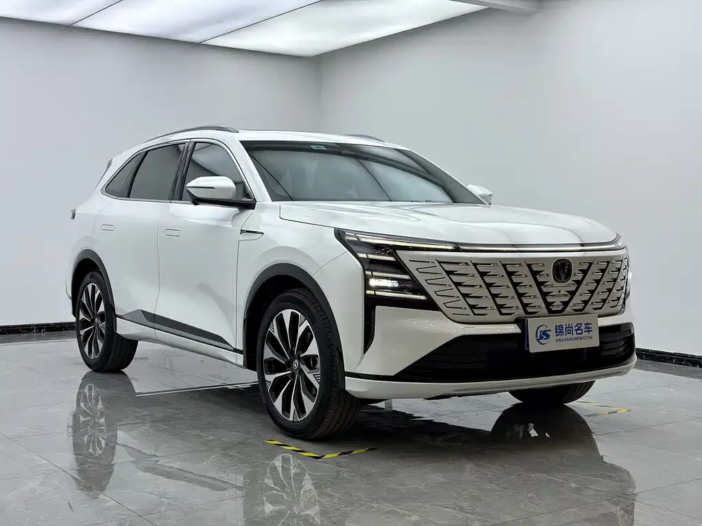 Changan CS75PLUS — фото 7