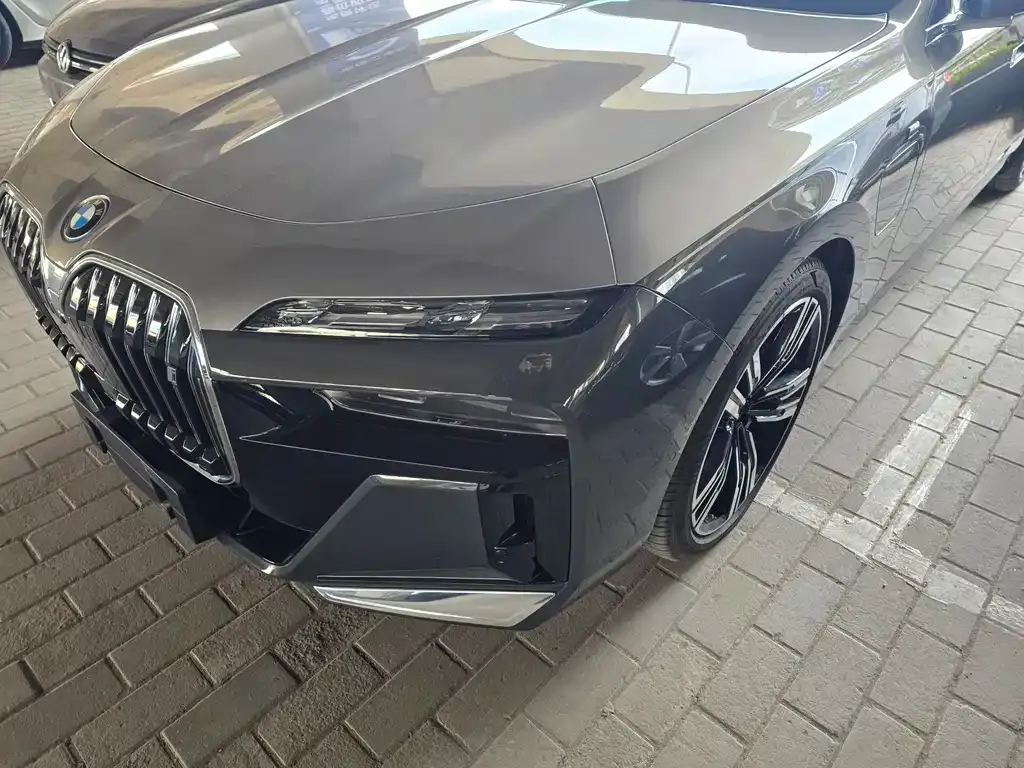BMW i7 2024 из CN, фото 7