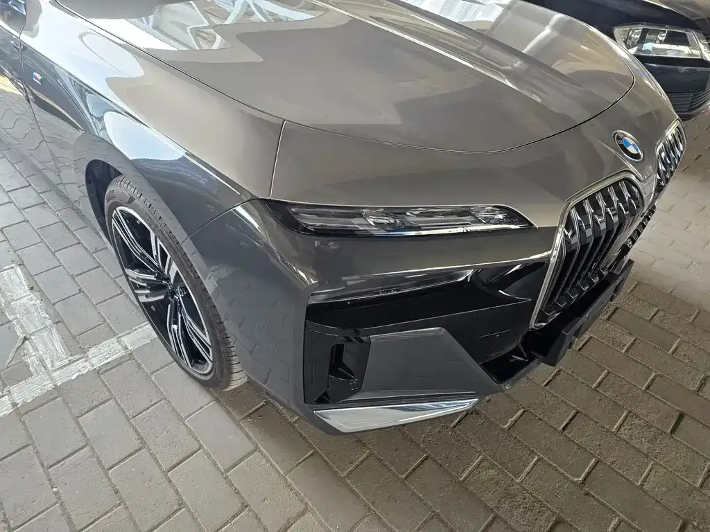 BMW i7 2024 из CN, фото 10