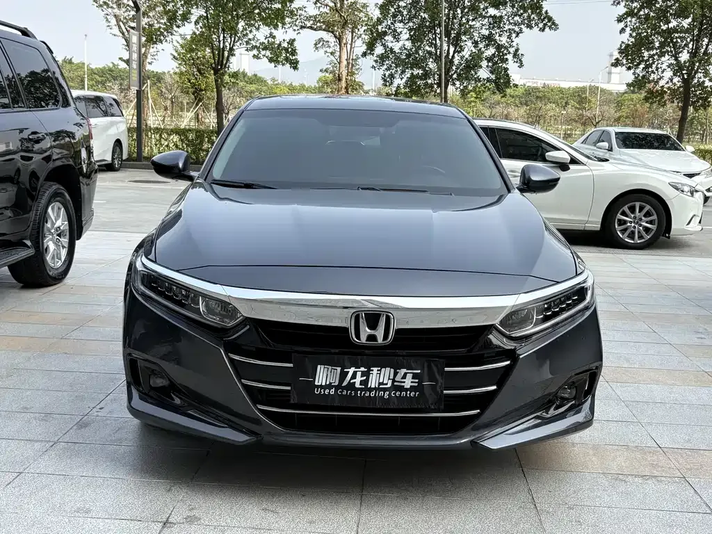 Honda Accord — фото 7