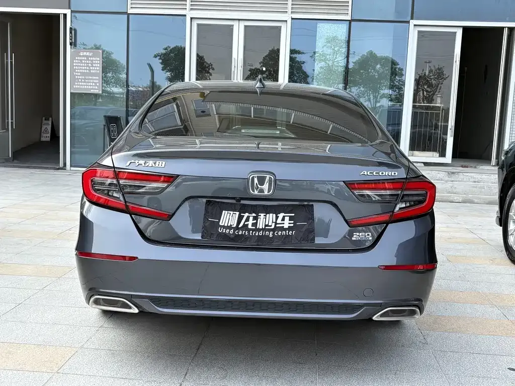 Honda Accord — фото 5