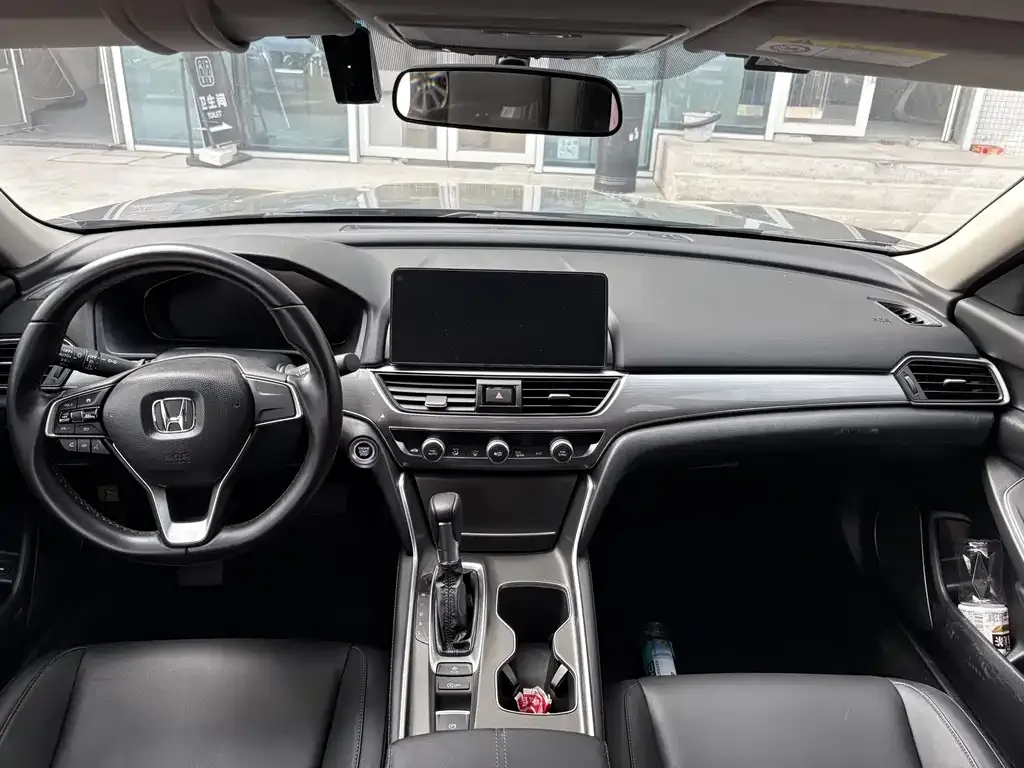 Honda Accord — фото 2