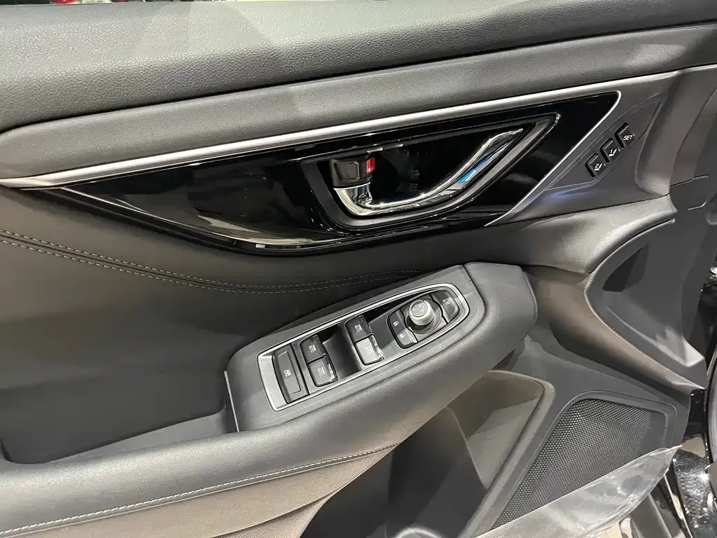 Subaru Outback 2024 из CN, фото 10