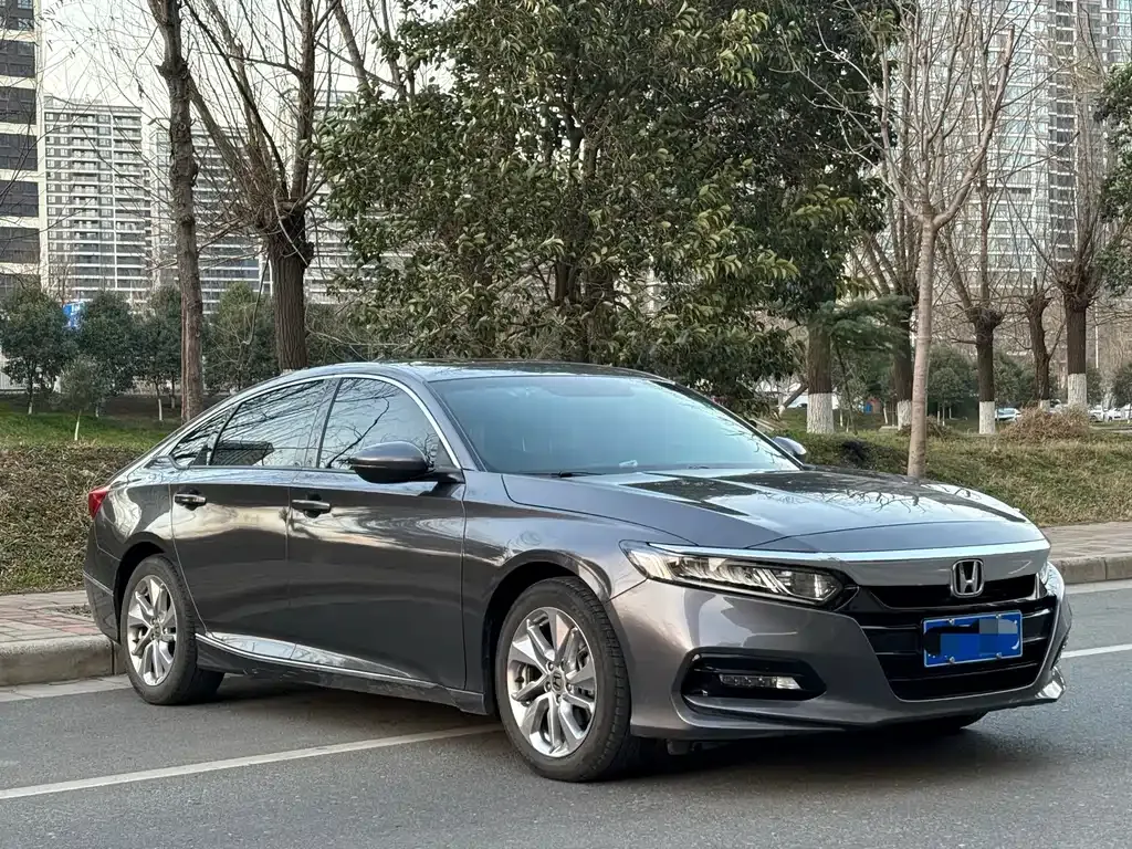 Honda Accord — фото 6