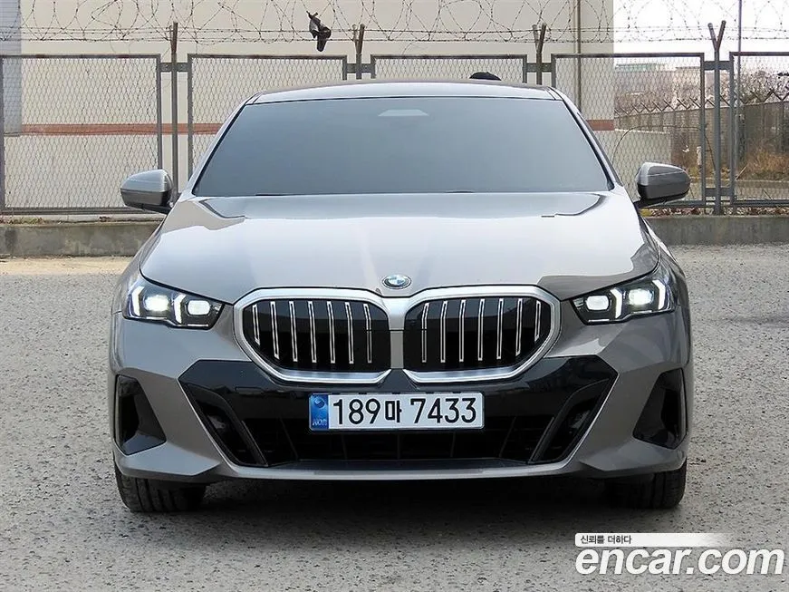 BMW 5-Series 2025 из KR, фото 6