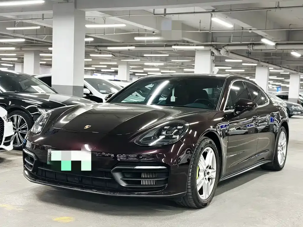 Porsche Panamera Hybrid — фото 1