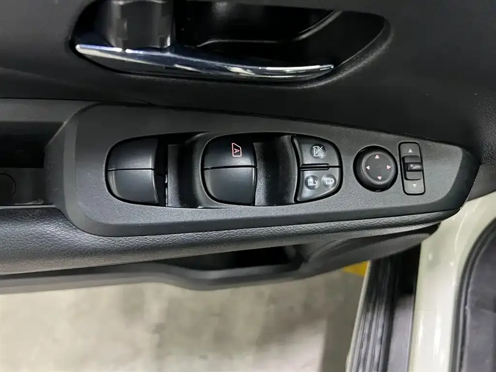 Nissan Kicks — фото 8