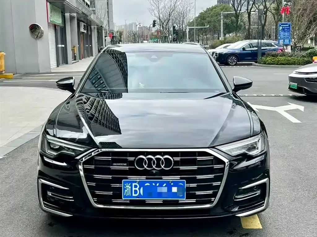 Audi A6L 2023 из CN, фото 4
