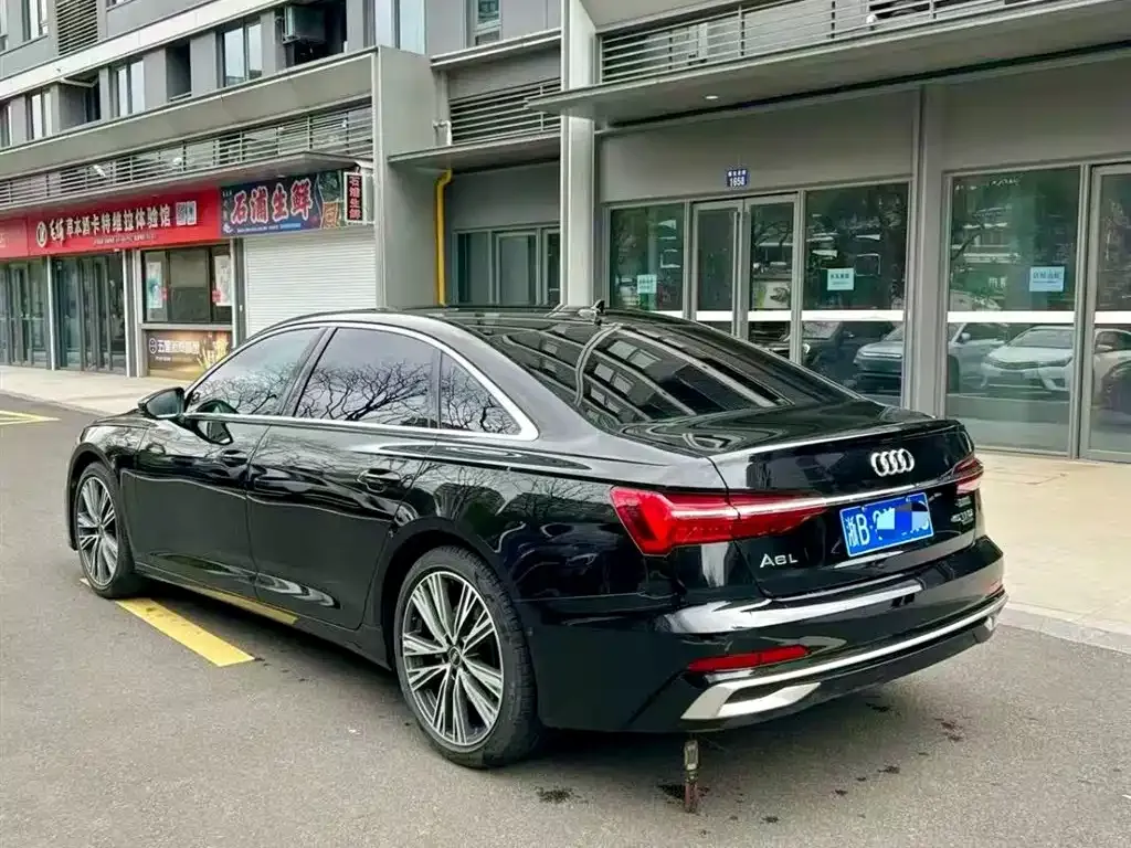 Audi A6L 2023 из CN, фото 6