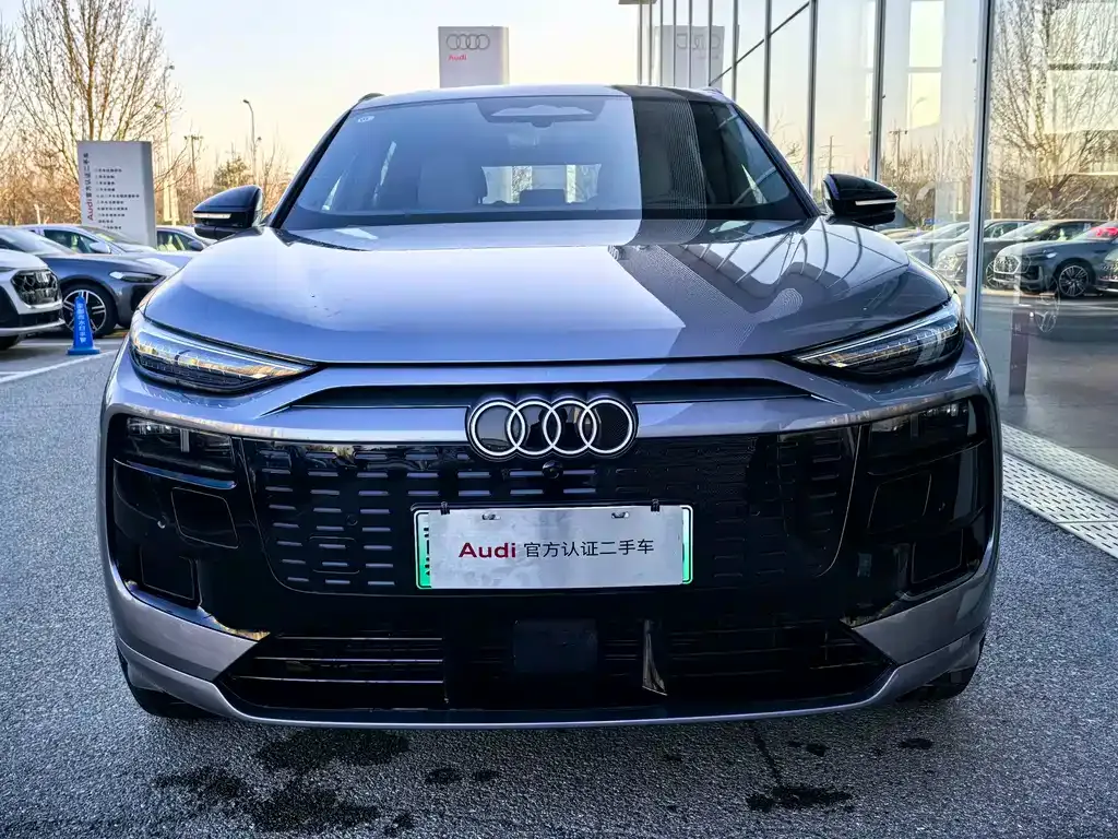 Audi Q6L e-tron — фото 7