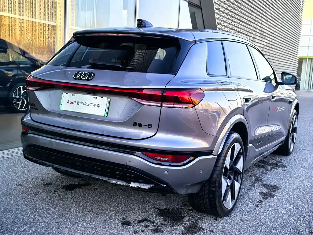 Audi Q6L e-tron — фото 9
