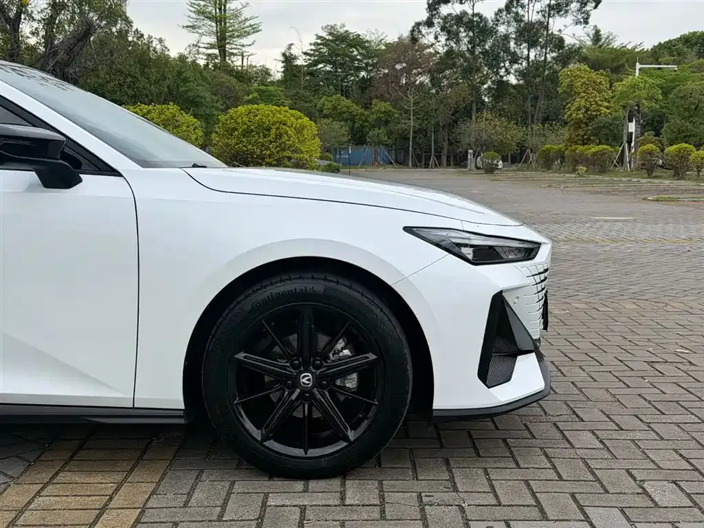 Changan UNI-V 2023 из CN, фото 4