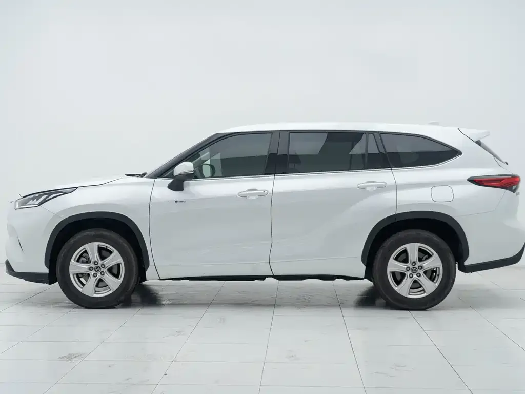 Toyota Highlander — фото 4