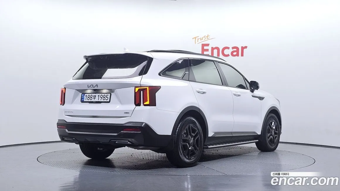 Kia Sorento — фото 8