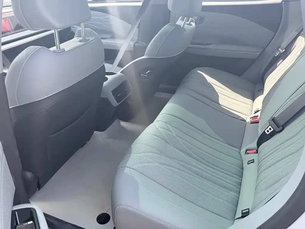 Geely Galaxy E8 2025 из CN, фото 3