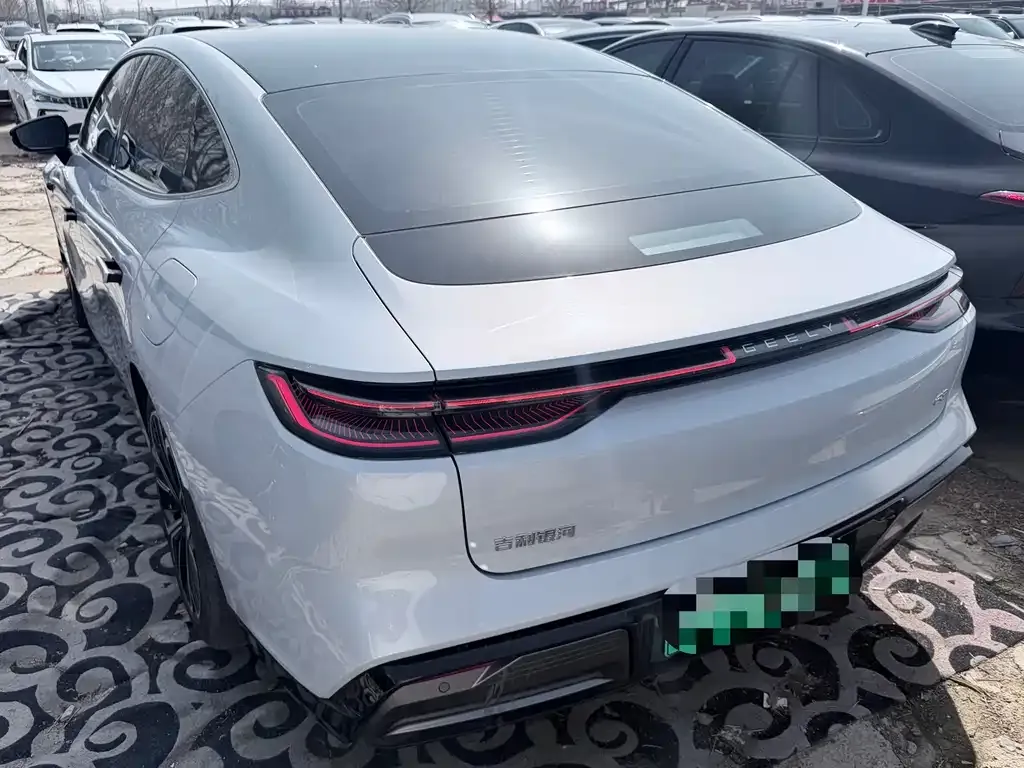 Geely Galaxy E8 2025 из CN, фото 9