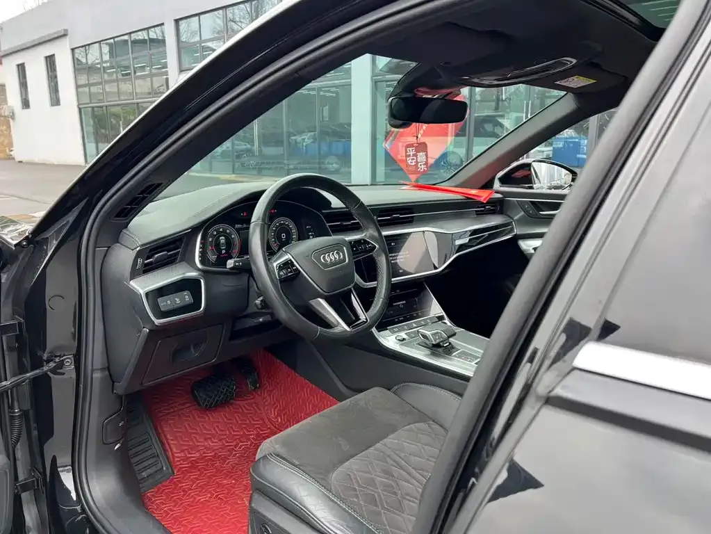 Audi A6L 2022 из CN, фото 4