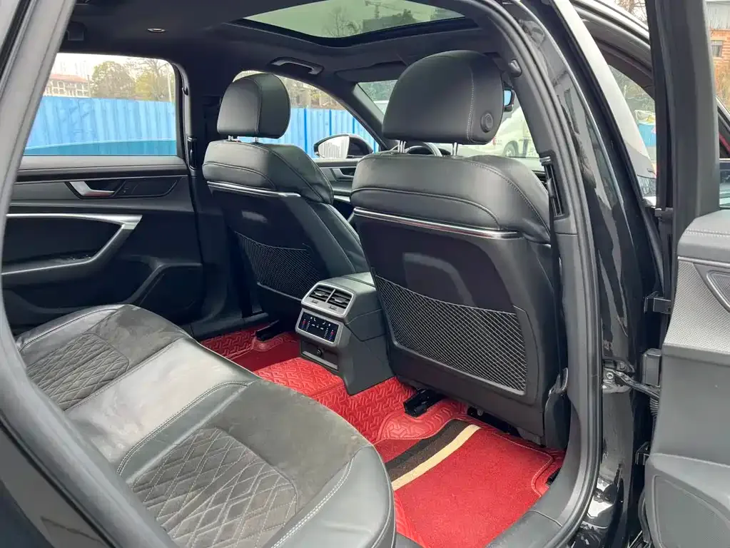Audi A6L 2022 из CN, фото 5