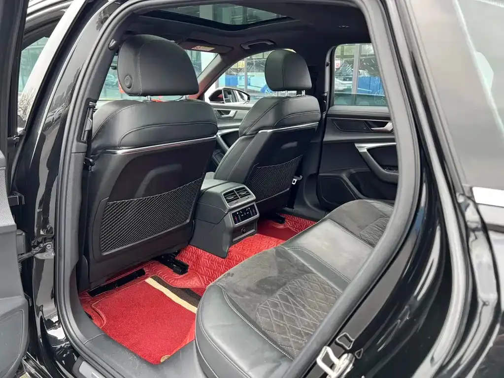 Audi A6L 2022 из CN, фото 7