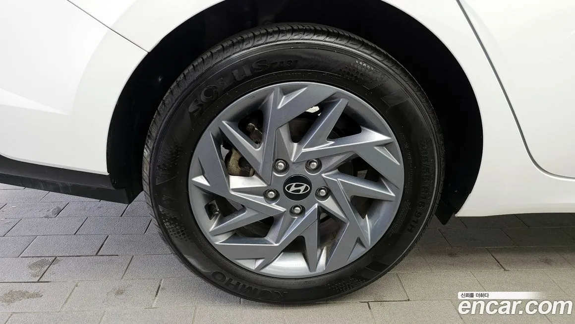 Hyundai AVANTE — фото 4
