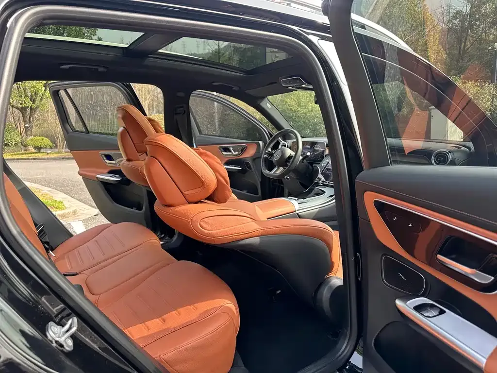 Mercedes-Benz GLC 2023 из CN, фото 3