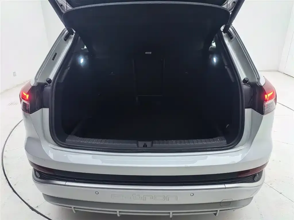 Audi Q4 e-tron 2023 из CN, фото 8