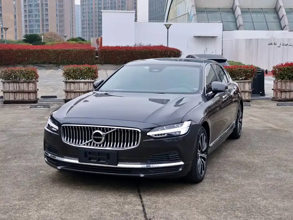 Volvo S90 PHEV