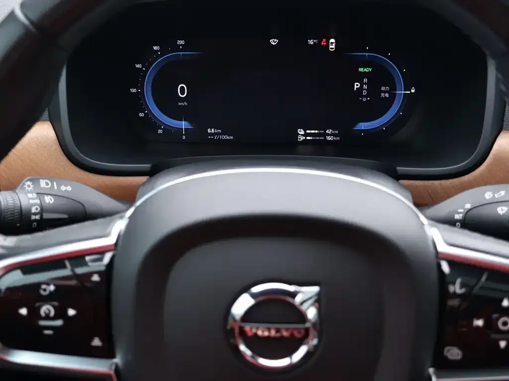 Volvo S90 PHEV 2022 из CN, фото 7