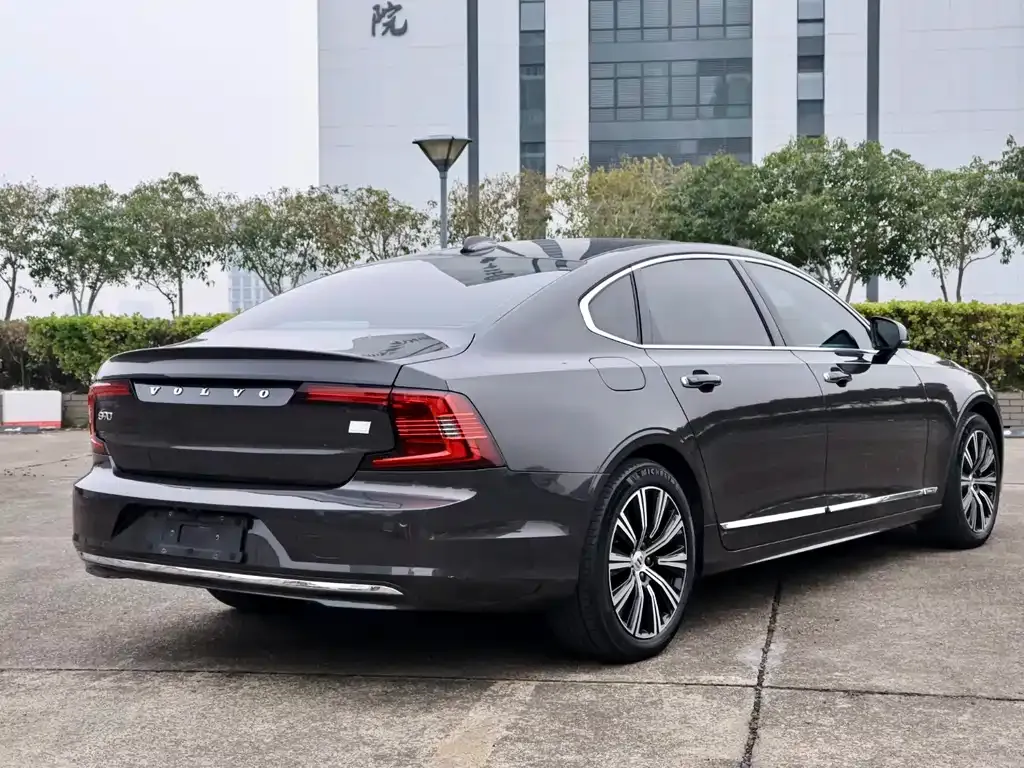 Volvo S90 PHEV 2022 из CN, фото 5