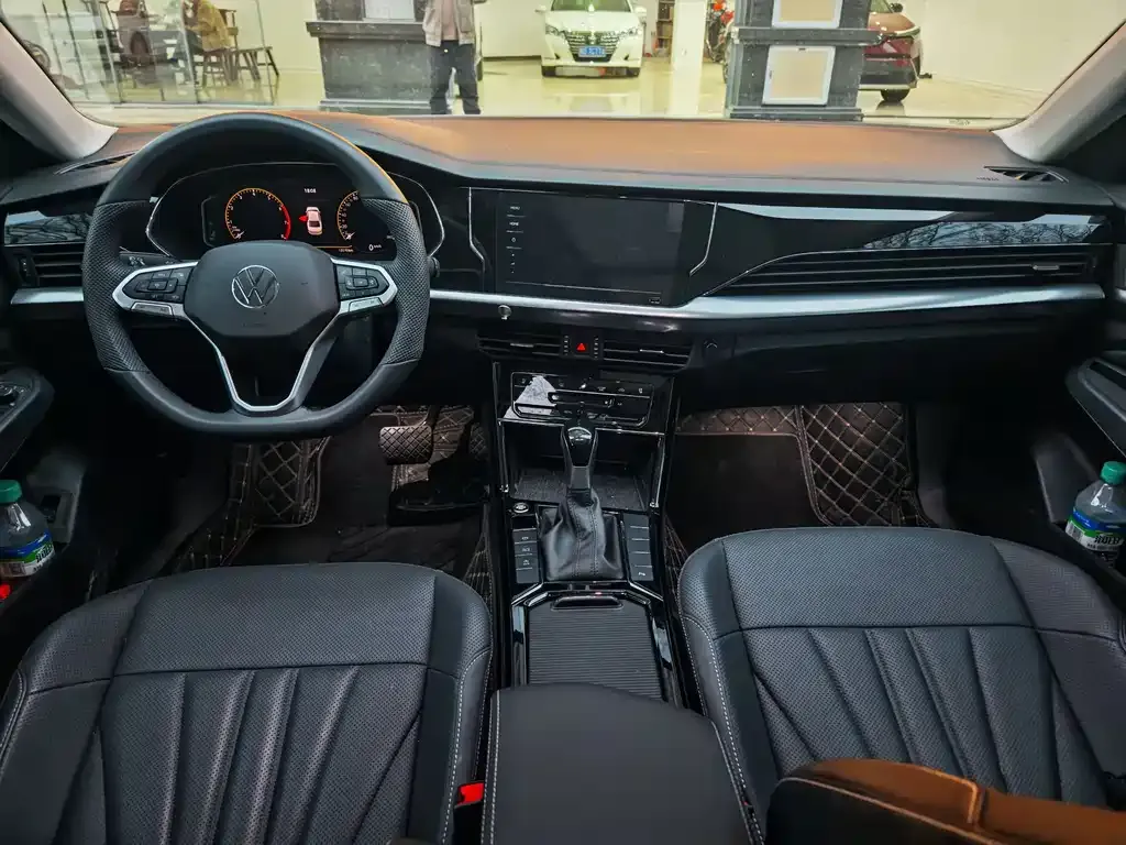 Volkswagen Passat 2025 из CN, фото 6