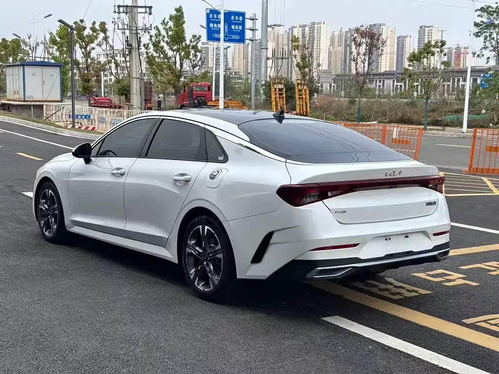 Kia K5 2022 из CN, фото 9