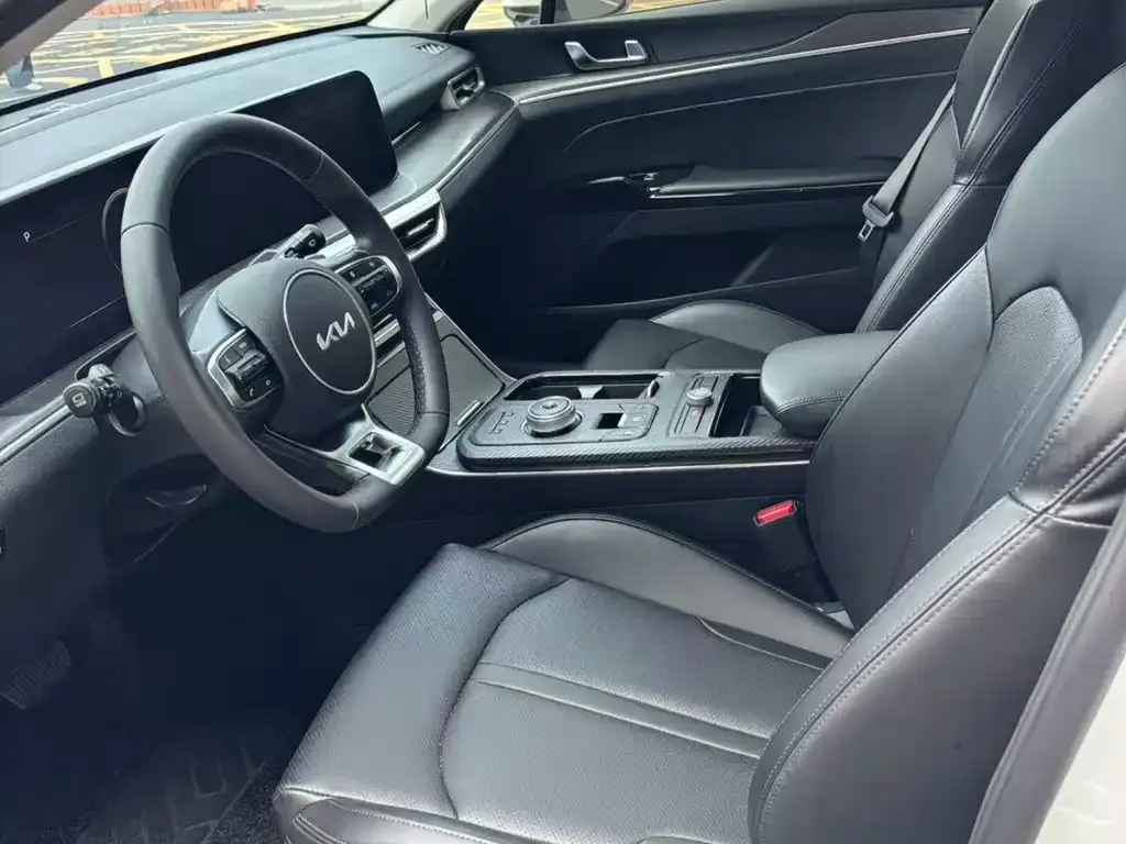 Kia K5 2022 из CN, фото 2