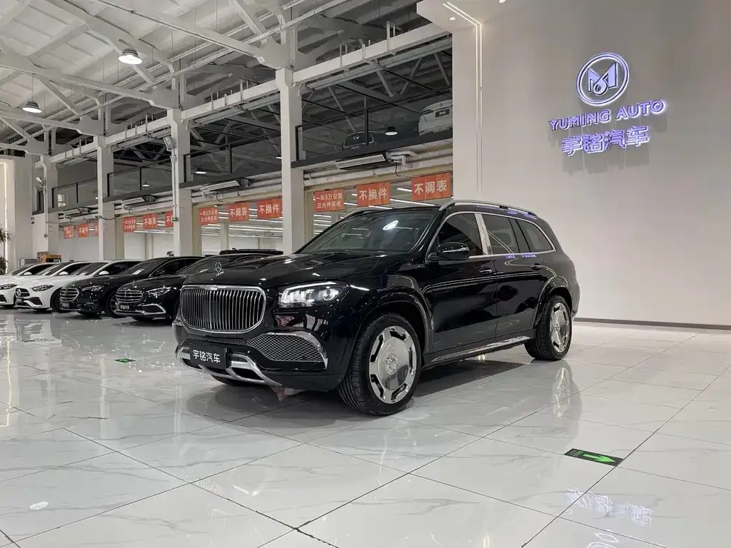 Mercedes-Benz GLS — фото 1