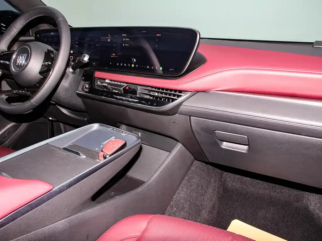 Buick LaCrosse 2025 из CN, фото 5