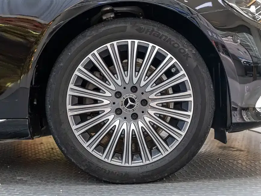 Mercedes-Benz E-Class 2023 из CN, фото 4