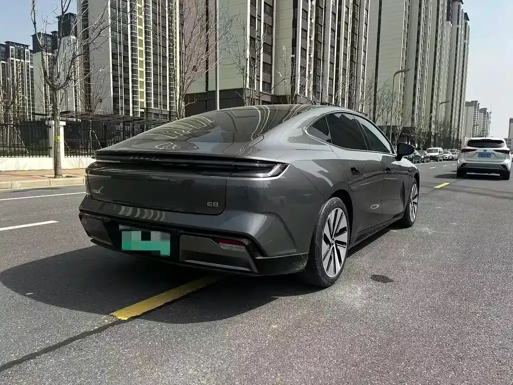 Geely Galaxy E8 2025 из CN, фото 7