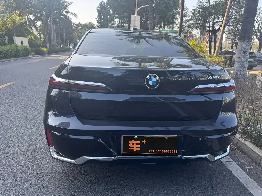 BMW 7 Series 2023 из CN, фото 7